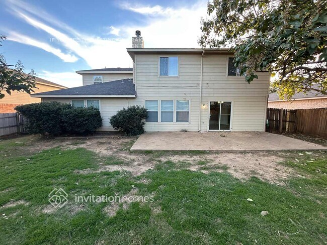 Building Photo - 250 Hilltop Dr