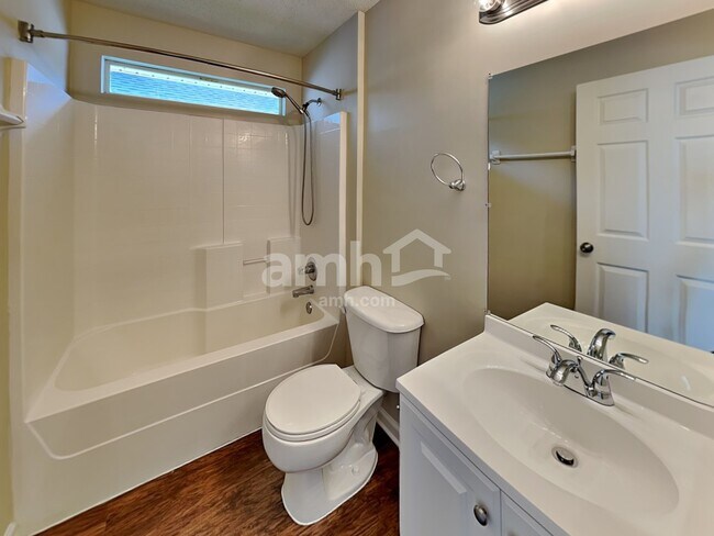 Building Photo - 2643 Creek Ridge Dr