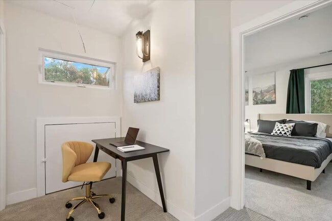 Building Photo - 6186 Sunshine Canyon Dr