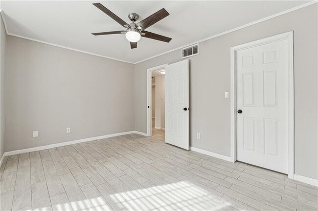 Building Photo - 434 McGill Pl NE