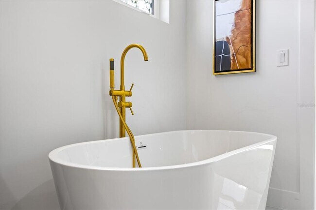 Building Photo - 3601 W Platt St