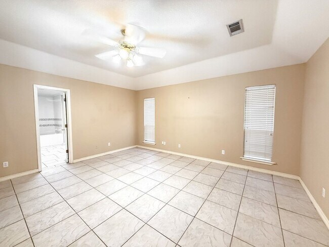 Building Photo - 4406 Lanham St