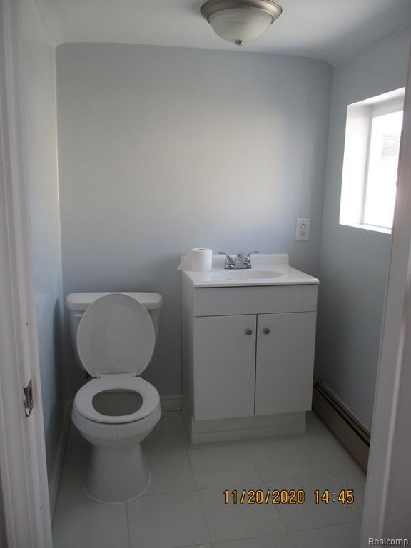 Building Photo - 160 Roehrig St