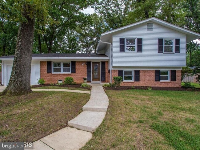 Building Photo - 1724 Burning Tree Dr