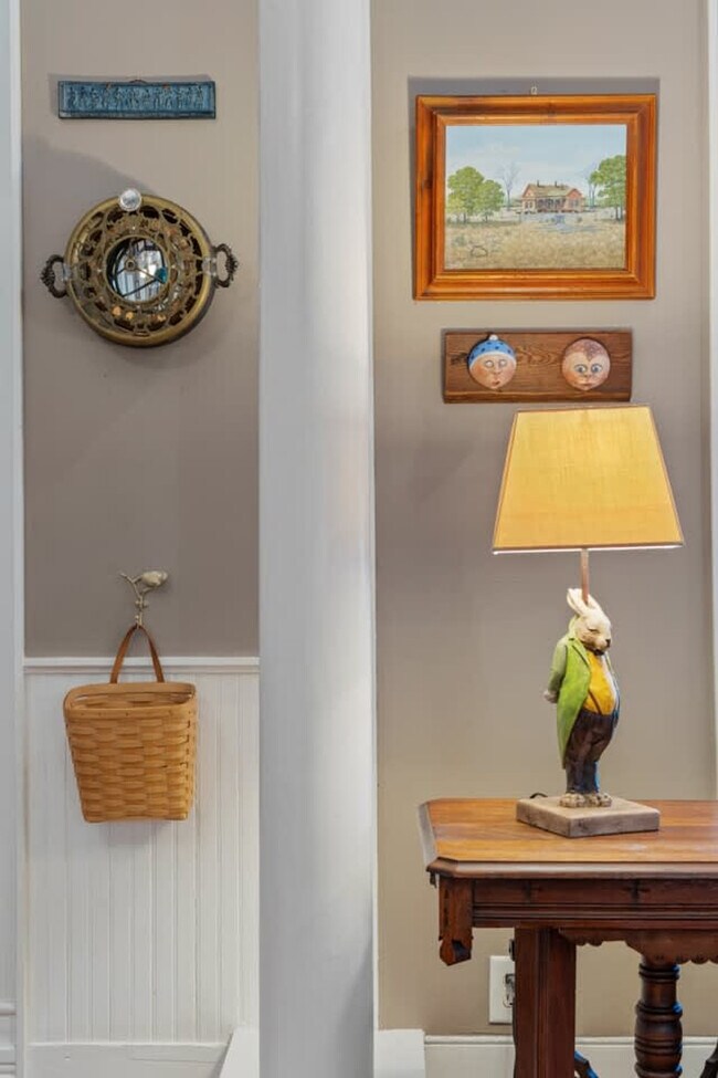 Building Photo - 509 Dabbs St