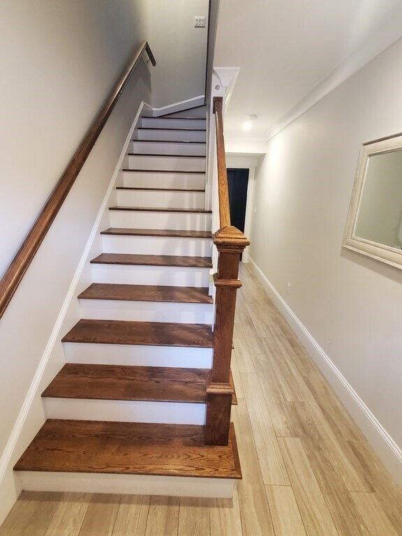 Building Photo - 47 Coffey St