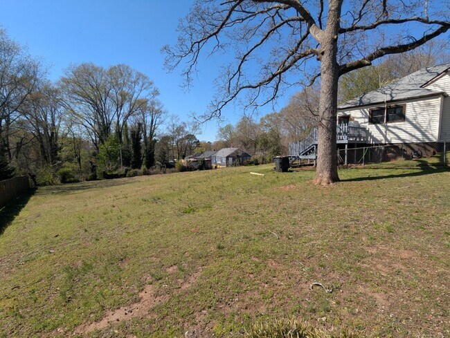 Building Photo - 2601 Semmes St