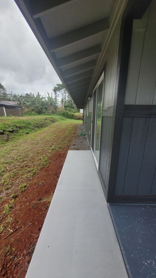 Building Photo - 3 bedroom, 2 Bath Home in Ainaloa Subdivision