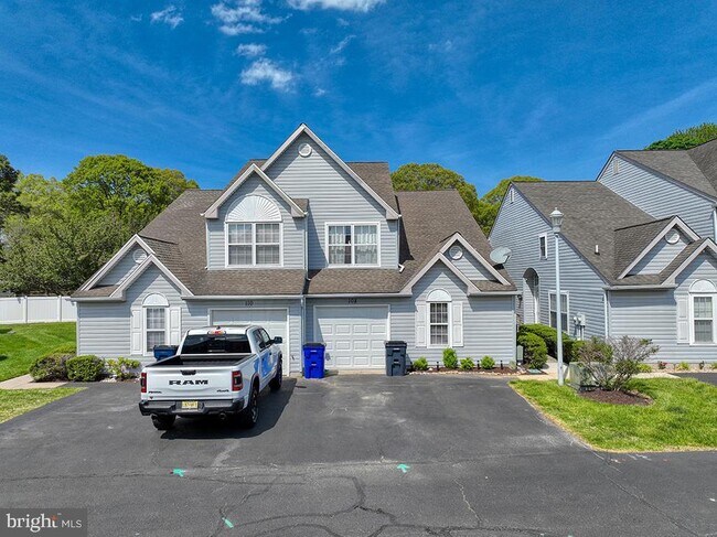 Building Photo - 108 Seabright Way