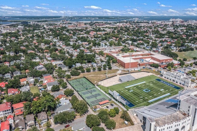 Building Photo - 292 Congress St