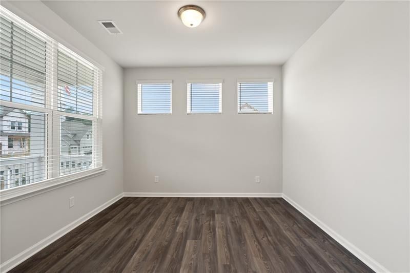 Building Photo - 4945 Shipley Ave