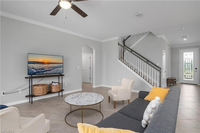 Building Photo - 4 BR home Estero