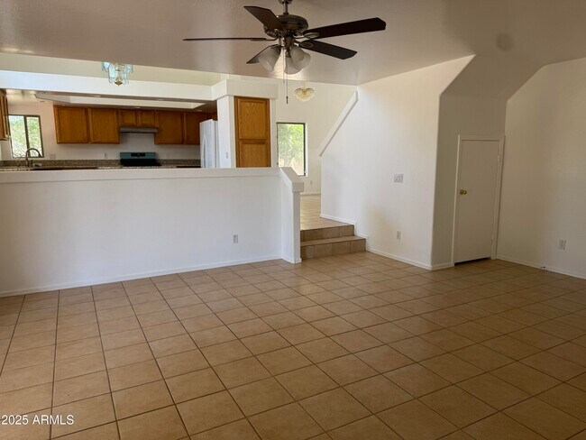 Building Photo - 6416 N 78th Ln