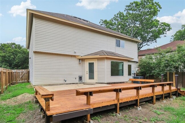 Building Photo - Great 4-Bedroom Home For Rent In South Austin