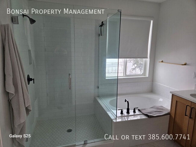 Building Photo - 1486 E Sheps Ridge Rd