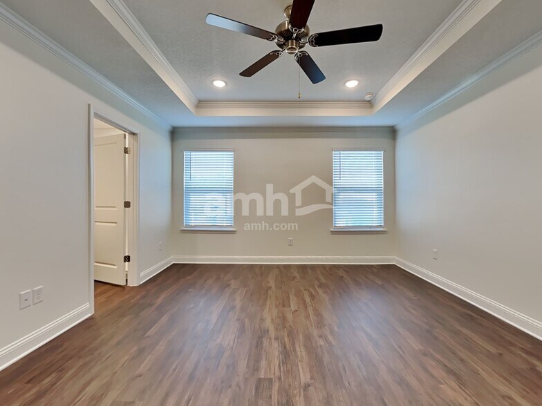 Building Photo - 141 Elcano Ln