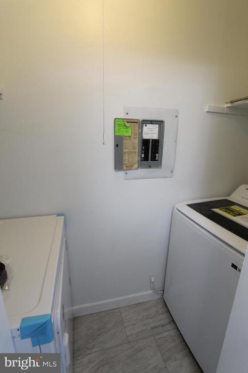 Building Photo - 912 Aspen Dr