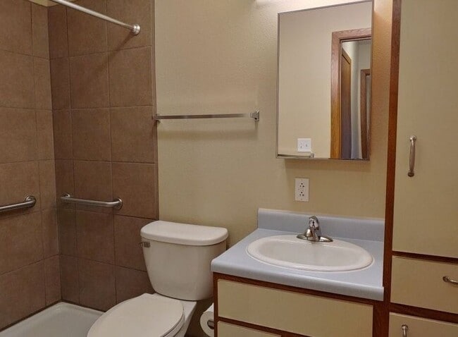 Building Photo - 231 S Grant Ave