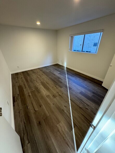 Building Photo - 3725 Glendon Ave