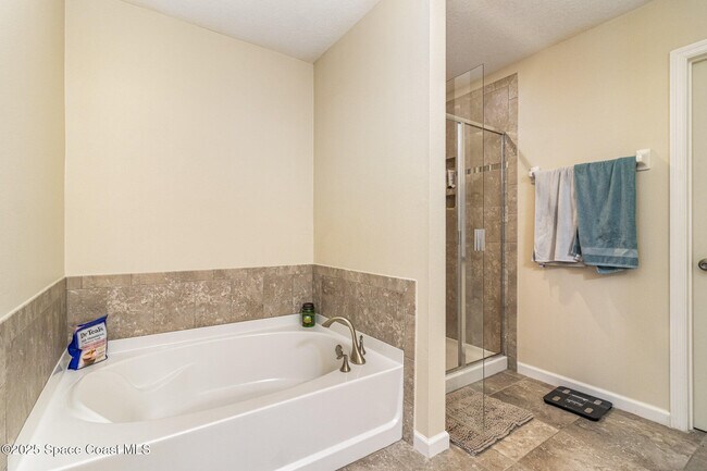 Building Photo - 1463 Musgrass Cir