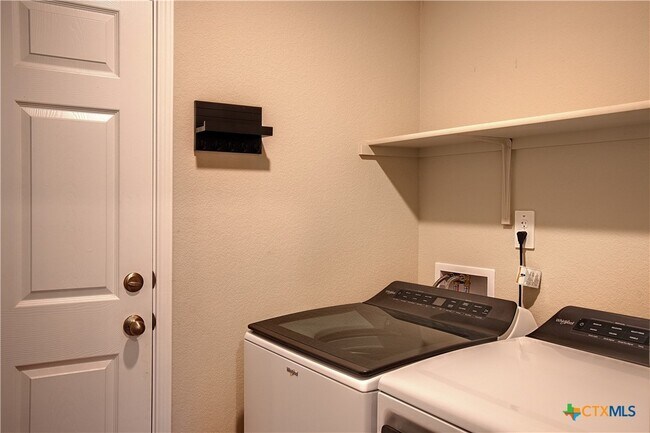 Building Photo - 2333 Bufflehead Dr