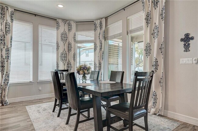 Building Photo - 61 Rancho Trail