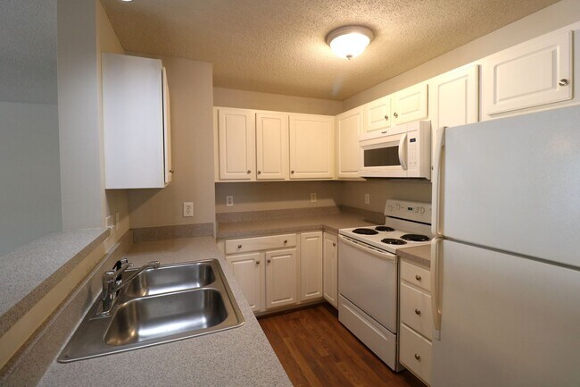 Building Photo - 421 Timberline Ridge Ct