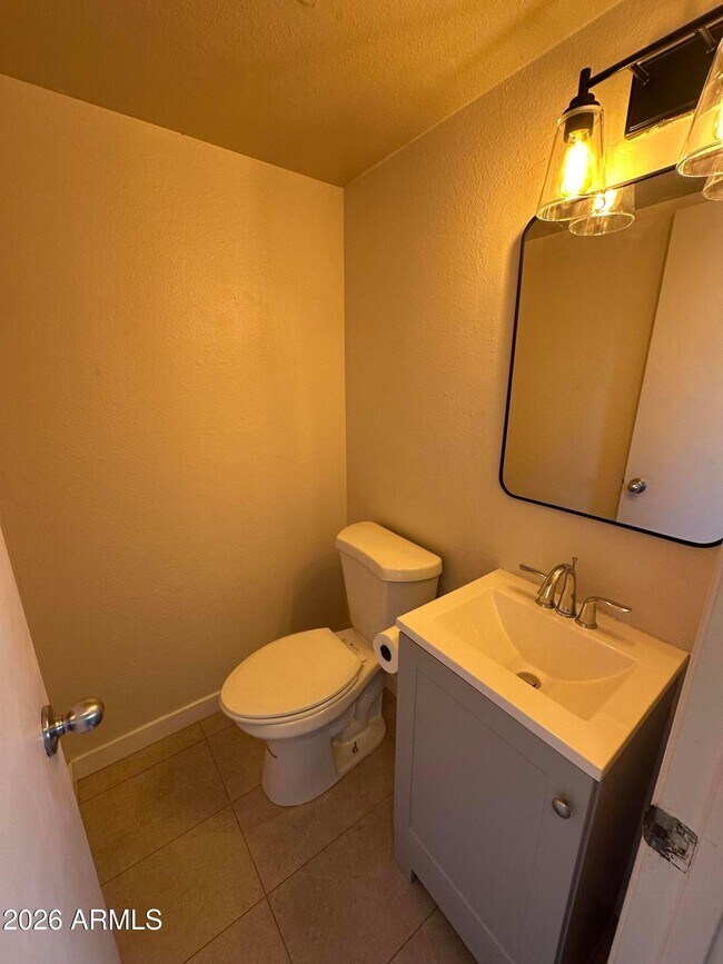 Building Photo - 2690 N 43rd Ave