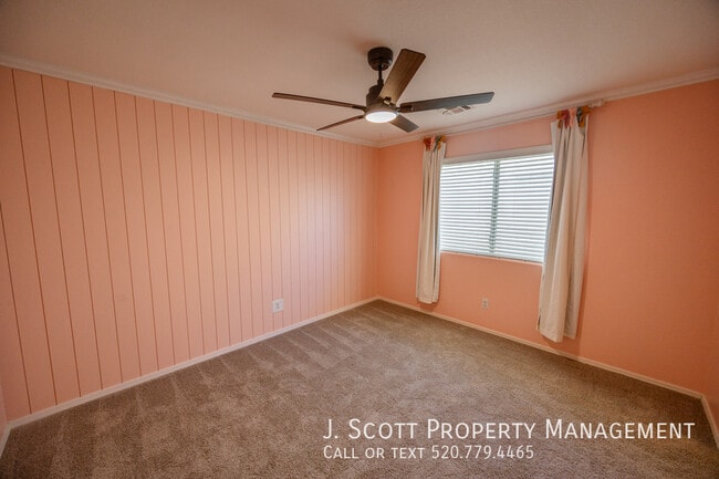 Building Photo - 12209 W Washington St