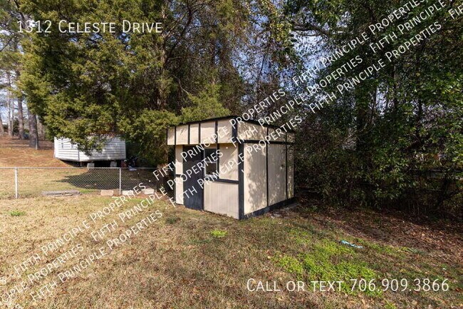 Building Photo - 1312 Celeste Dr