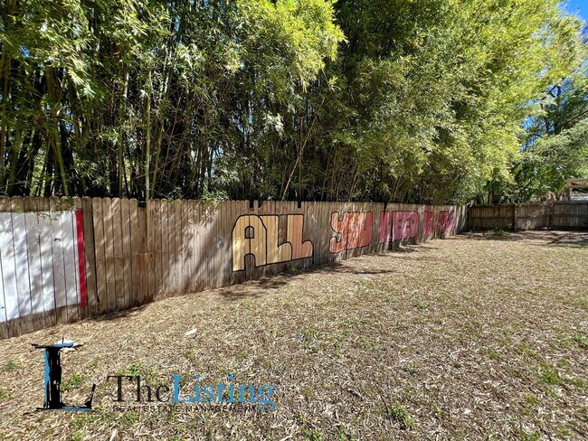 Building Photo - 5905 N Tampa St