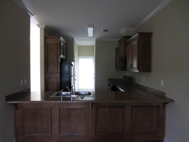 Building Photo - 2Bedroom/2Bath Duplex in North Lowndes
