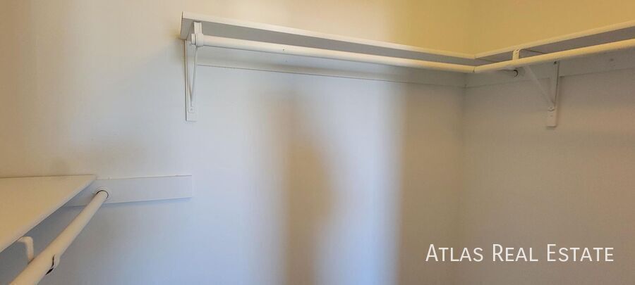 Building Photo - 8608 NE 111th St