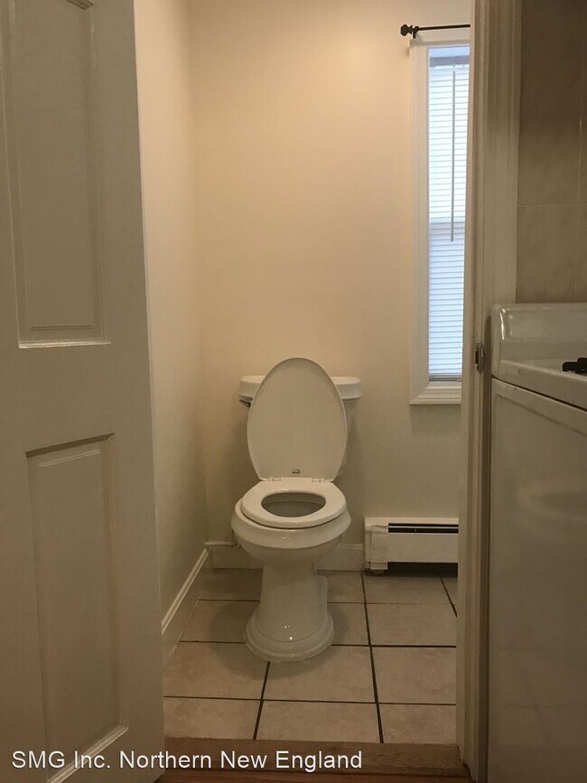 Building Photo - 18 Belmont St