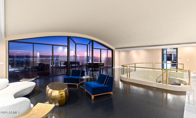 Building Photo - 5400 E Valle Vista Rd