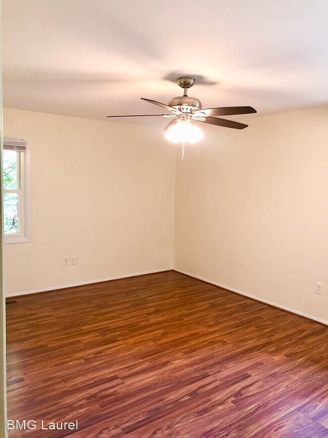 Building Photo - 3 br, 2 bath House - 13432 Yorktown Dr.