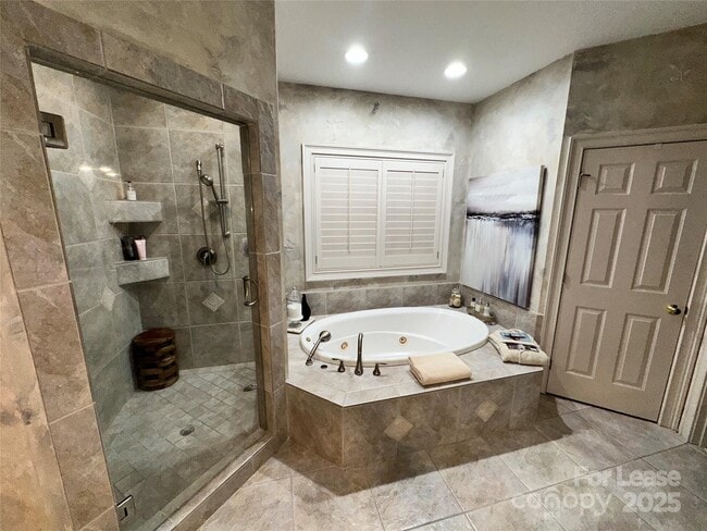 Building Photo - 5523 Challis View Ln