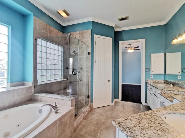 Building Photo - 2911 Weatherford Ct