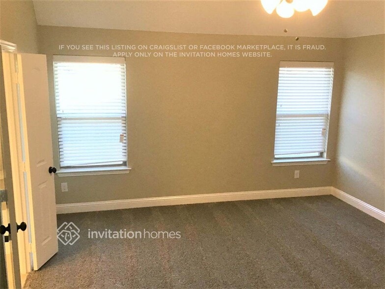 Building Photo - 905 McLynn Ct