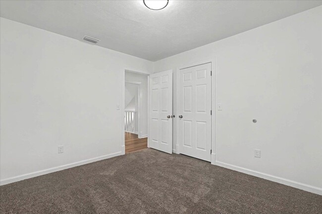 Building Photo - 2464 Elfinwing Ln