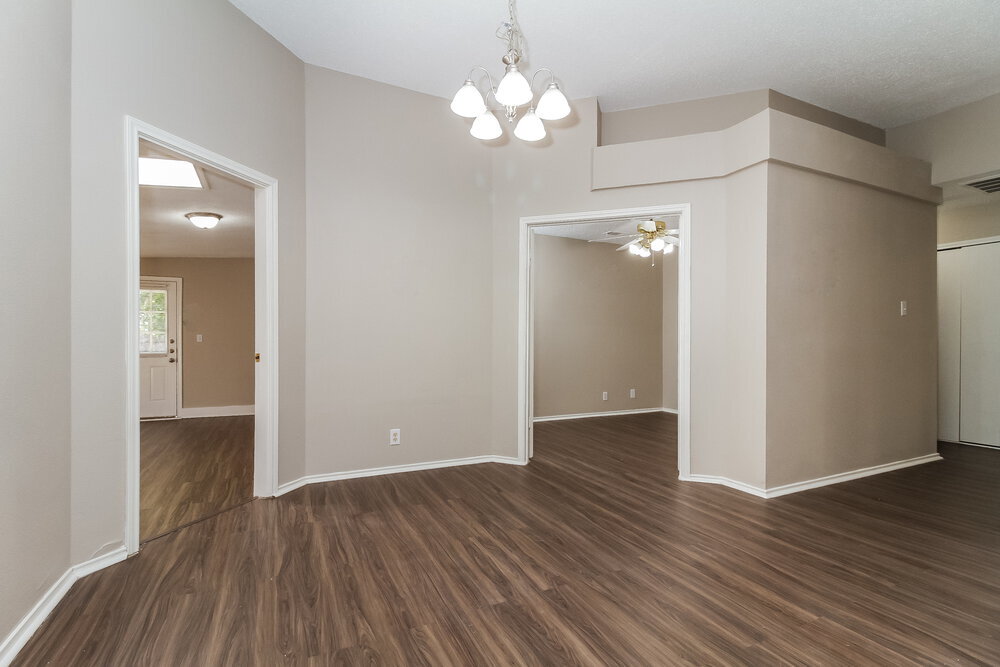 Building Photo - 6122 Ashley Spring