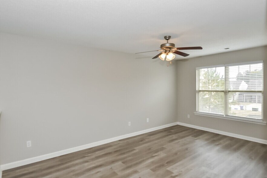 Building Photo - 214 Ben Ln