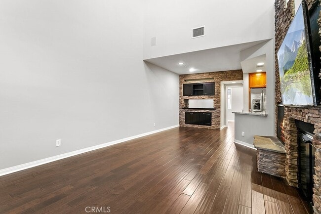 Building Photo - 84 Meridian Dr