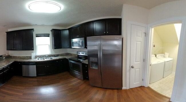 Building Photo - 1230 Booth St