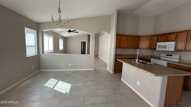 Building Photo - 8516 W Riley Rd