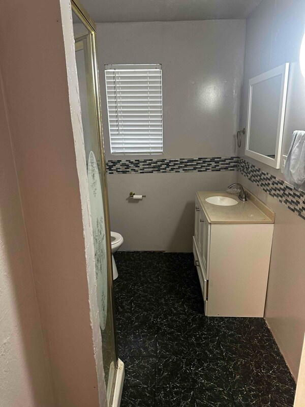 Building Photo - 1912 S Jordan Ave