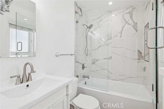 Building Photo - 200 Grand Canal