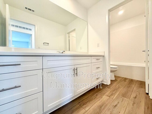 Building Photo - 31404 Lolite Dr