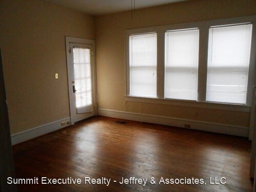 Building Photo - 3 br, 1 bath House - 254 Prospect St.