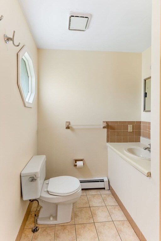 Building Photo - 49 Bramblebush Dr